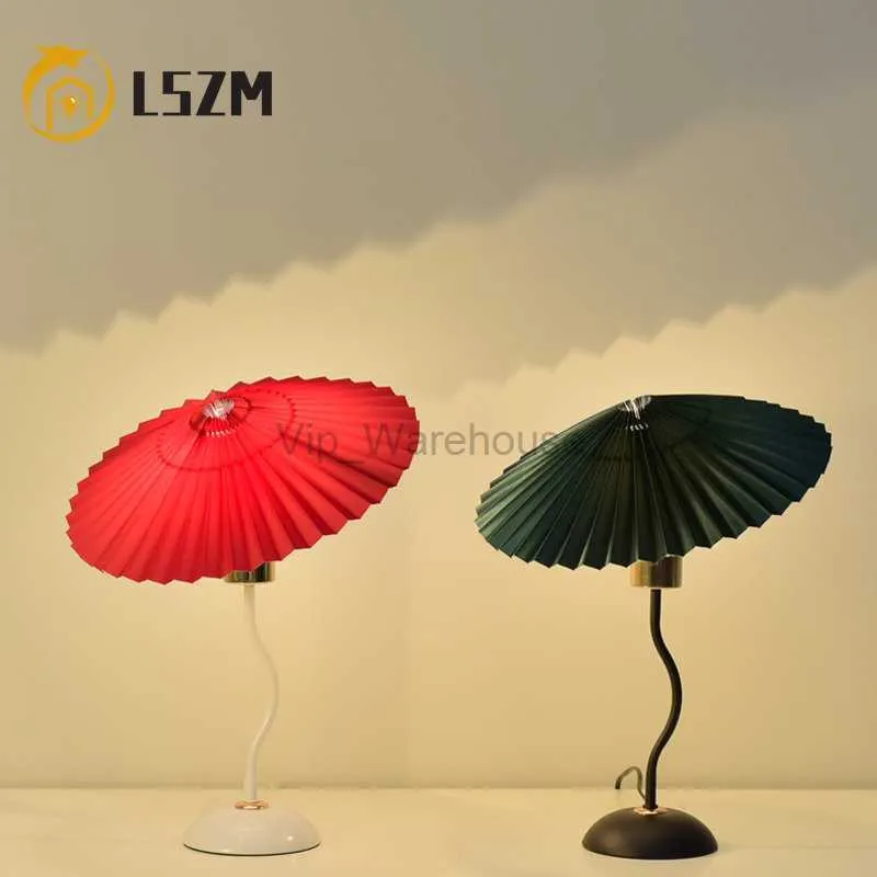 Plissee Regenschirm Tischlampe Eisen Hauptschlafzimmer Wohnzimmer Nachttischlampe für Schlafzimmer Dekorative Schreibtisch Lichter Dekoration Beleuchtung HKD230807