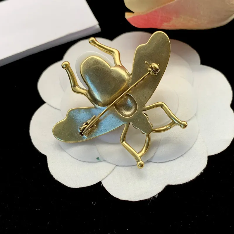 Brand Bee Brosch Ladies Vintage Copper Pearl Pendant Gorgeous Honey Charm Brosch Fashion Party Accessory With Present Box