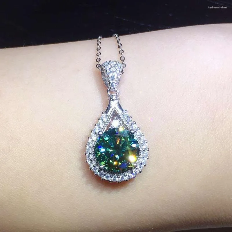 Pendentif Colliers ZHOUYANG Femmes Collier De Luxe Style Goutte D'eau Bleu-vert Cubique Zircon De Mariage Ras Du Cou Chian Mode Bijoux Coréens