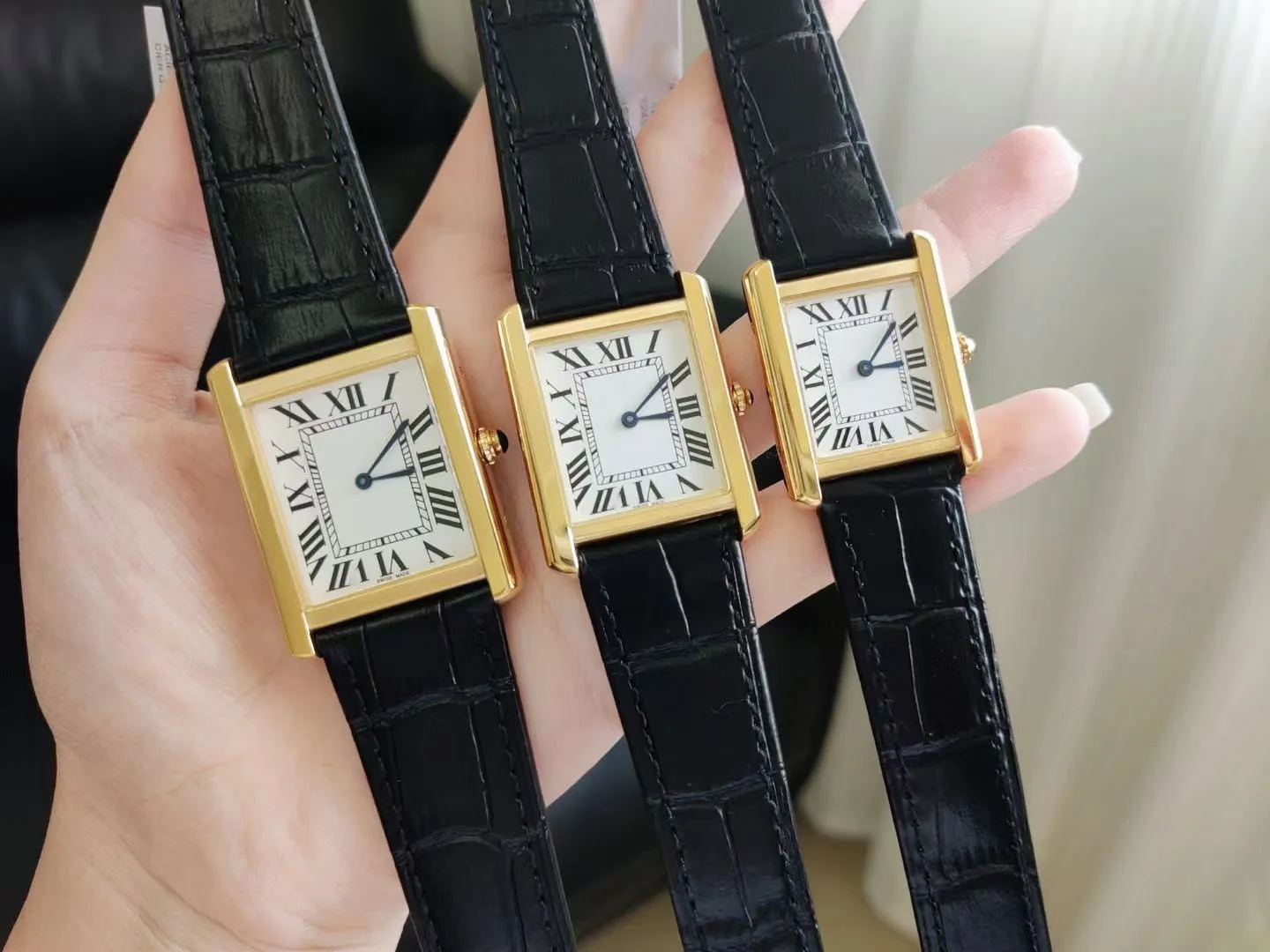 Tank Womens Watch Ladies Quartz Men Luxury Wristwatch Rectangle Small Dial Designer Watch Leather Strap Watch High Quality 24mm Medium 27mm Men's Large 31mm Watches
