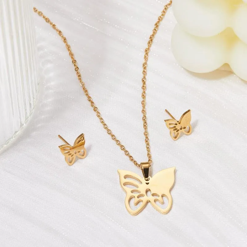 Pendant Necklaces Mother's Day Gifts Hollow Out Design Mama Love Heart Butterfly A Set Of Necklace And Earring For Women Jewelry