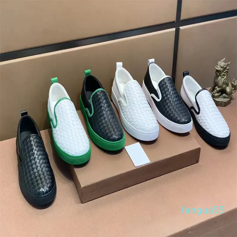 2023 Designer Sneaker Trainer Casual Shoes Leather Platform Low Sneakers Luxury Brand Sneakers Läder för man Balck White Green and Patchwork Färger