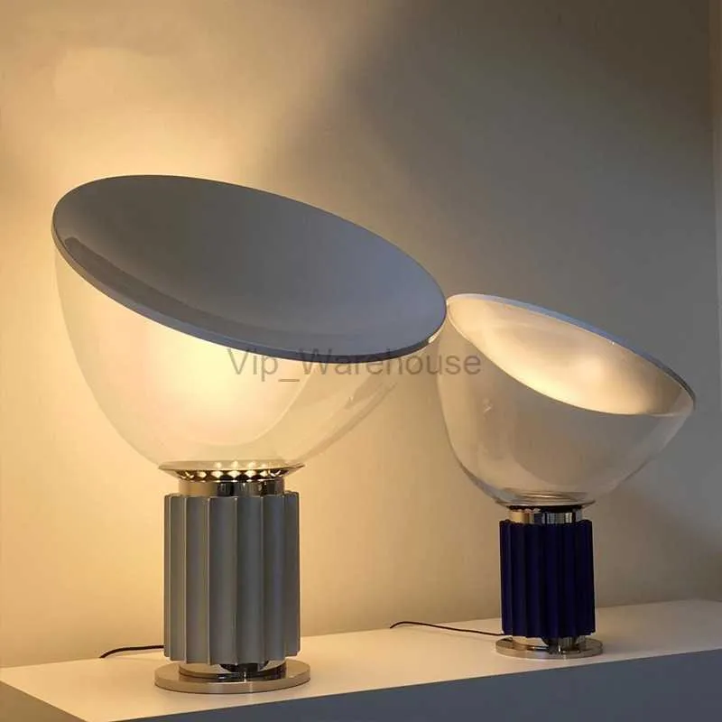 タッチアテーブルランプスカンジナビアのイタリアのデザイナーテーブルライトイビングルームキッチンアイランド照明工業用ガラステーブルランプHKD230808