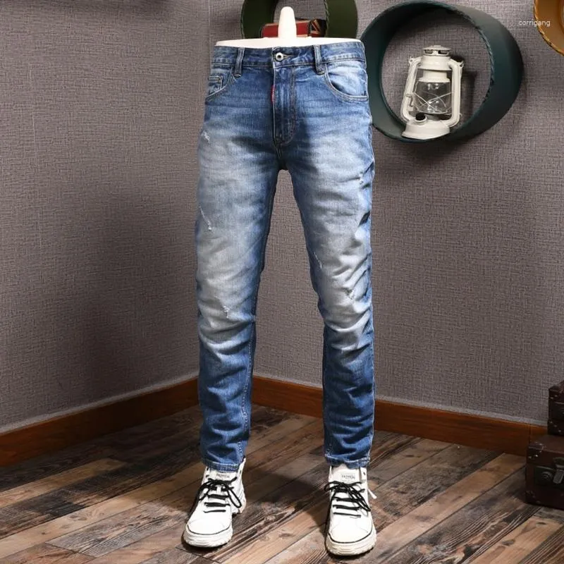 Męskie dżinsy europejskie mody vintage mody retro niebieskie elastyczne szczupły dopasowanie podarte spodnie Plain Wash Designer Denim Pants Hombre