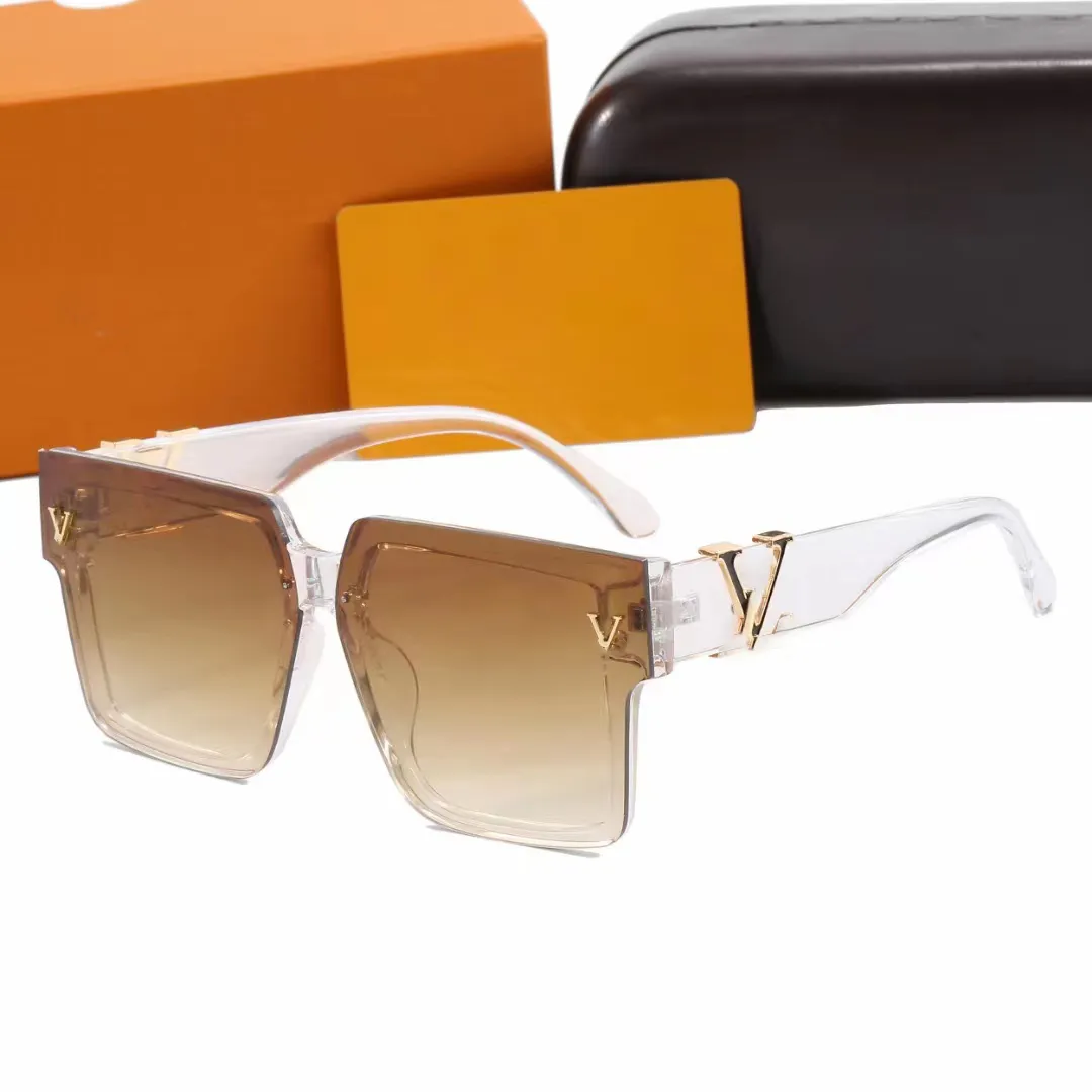 Lunettes de soleil Desinger pour femmes lunettes occhiali da semelle uomo mens de créateur verres de luxe lunettes de soleil de luxe.