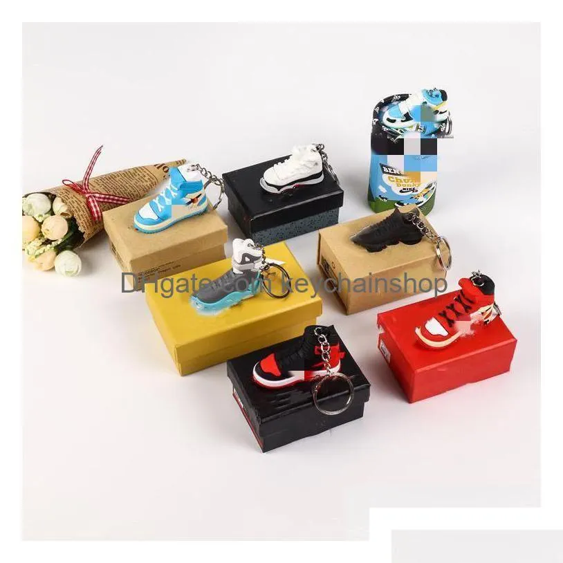 Sko delar tillbehör nyckelringar lanyards varumärke modell nyckelring kreativ 3d sneaker nyckelkedja mini basket ryggsäck hänge
