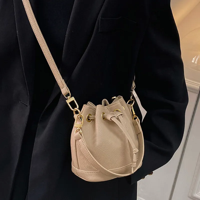 Designer NEONOE Bucket Bag Luxury Bucket Shoulder Bag With Embossing ...