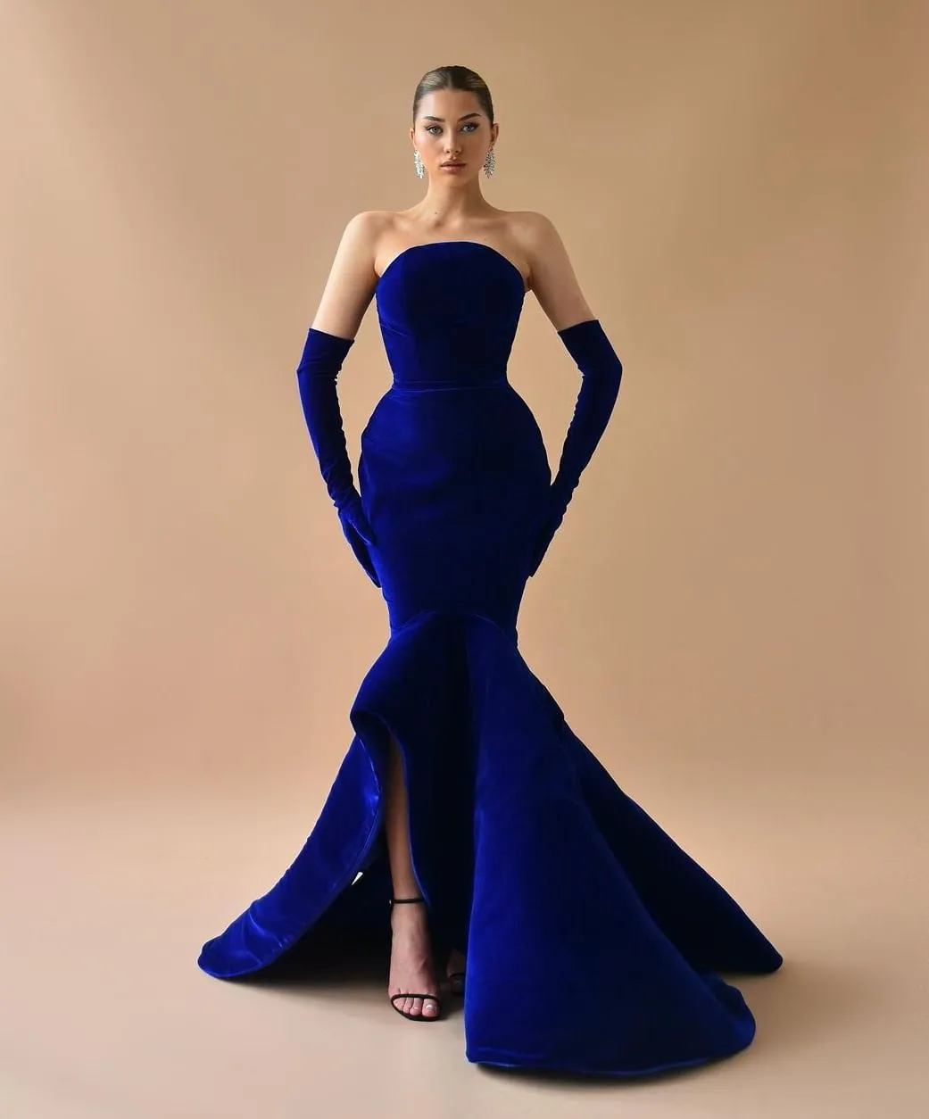 Elegancki królewski niebieski sukienki wieczorowe syreny plus size bez ramiączek
