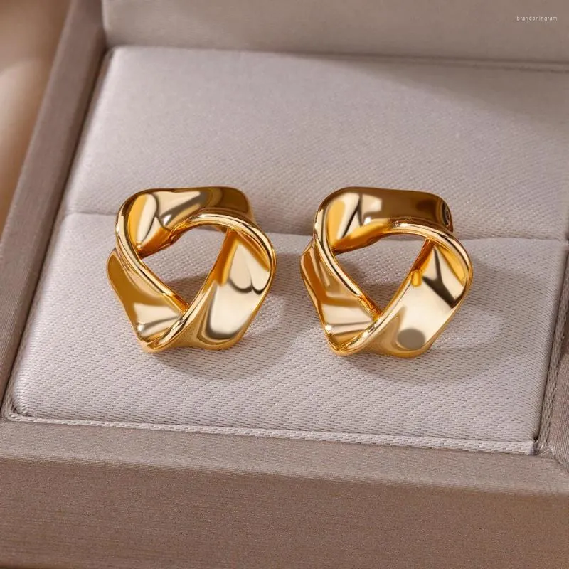 Studörhängen Elegant Mobius Triangle för kvinnor Stainelss Steel Gold Color Twist C-Shape Vintage Jewelry Par Gifts 2023