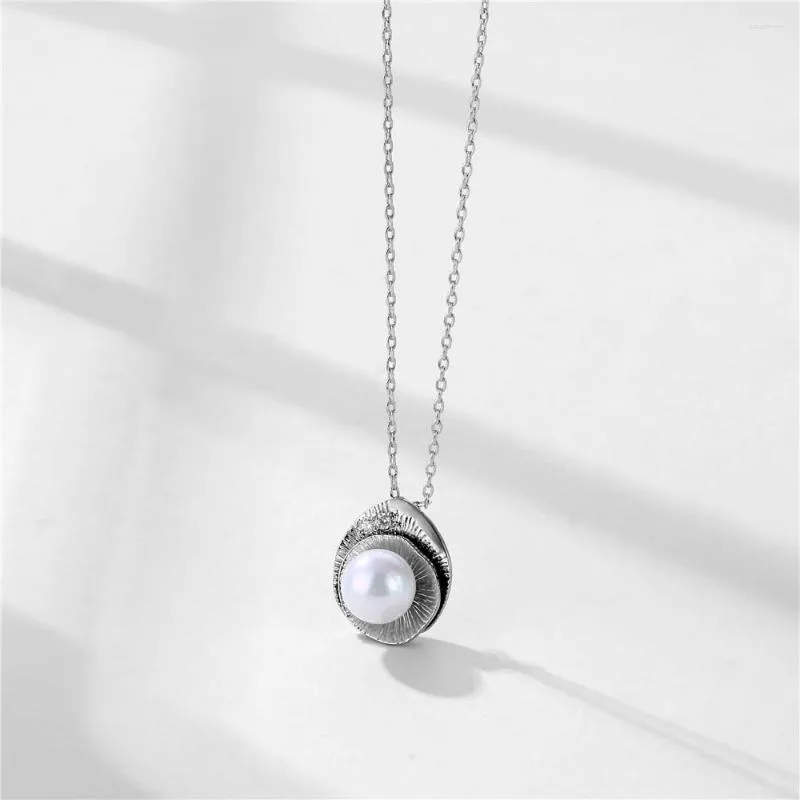 Chains HUAMI 2023 Korean Fashion Trend Silver Color Shell Pearl Ladies Necklace Classic Design Charm Personality Jewelry Accessories