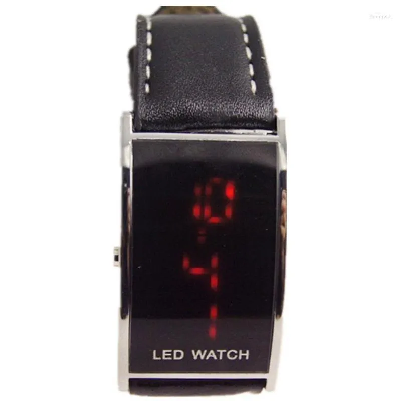 Zegarek na rękę na rękę na rękę -Plac Square Led Men Watch