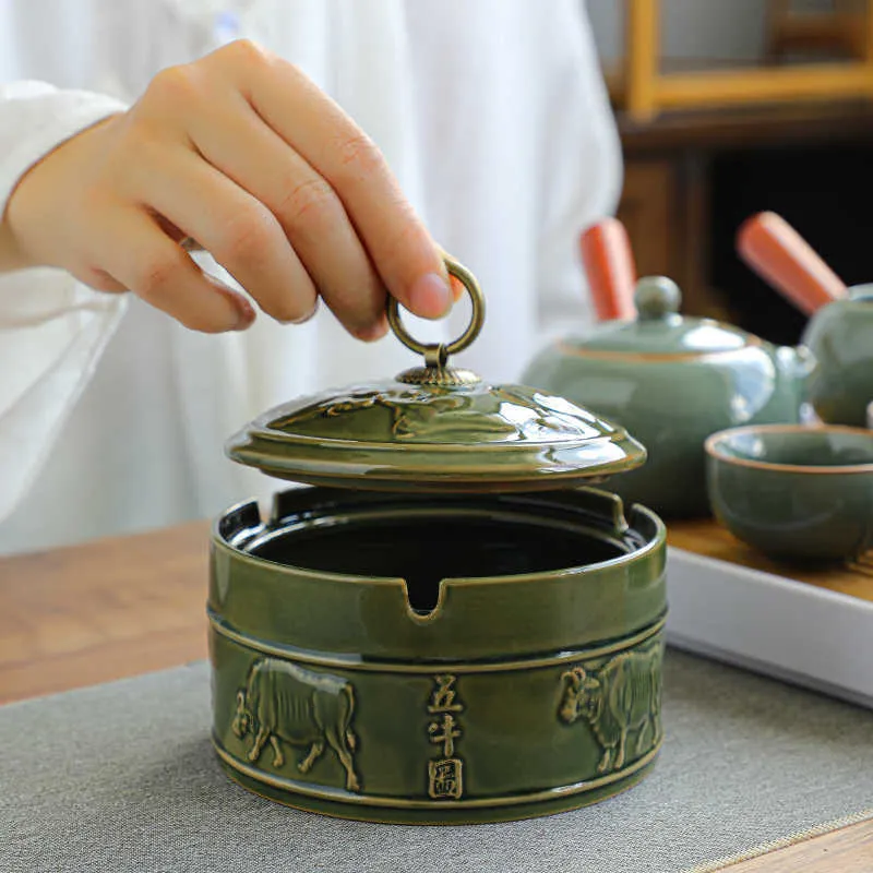 Kreativer Chinesischer Keramik Aschenbecher, Große Kapazität