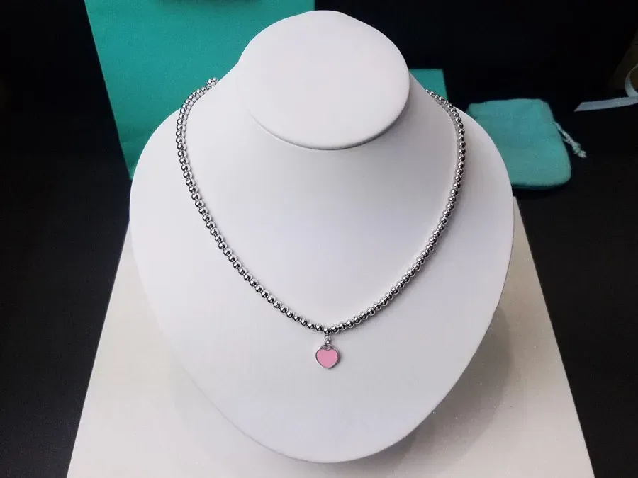 Designer Style Famous Brand Heart Pendant Necklace Hot Selling Red Pink Green Enamel Filled Nectarine Beads Chain Necklaces with Box Tiffanyset R5em 21