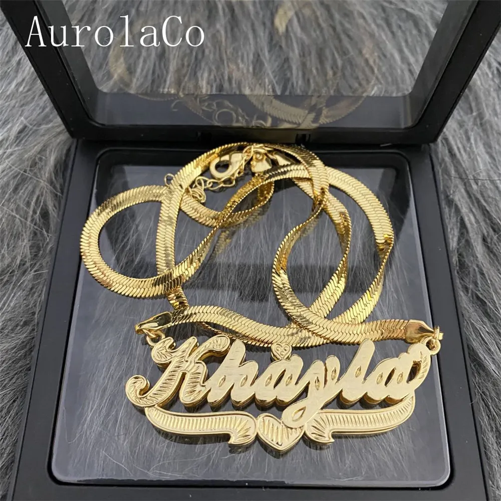 Anhänger Halsketten AurolaCo Benutzerdefinierte Namenskette Schlangenkette Edelstahl Unter Herz Namensschild für Frauen Geschenke 230807