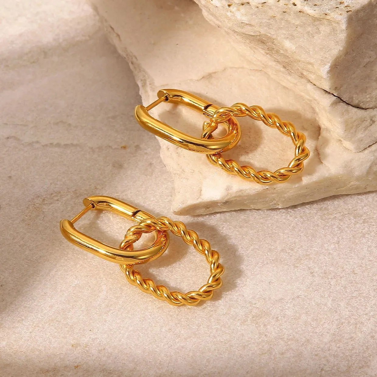 Stud Uworld doble en forma de U removible Twist Ring colgante pendientes de acero inoxidable chapado en oro impermeable Huggie para mujeres 230807