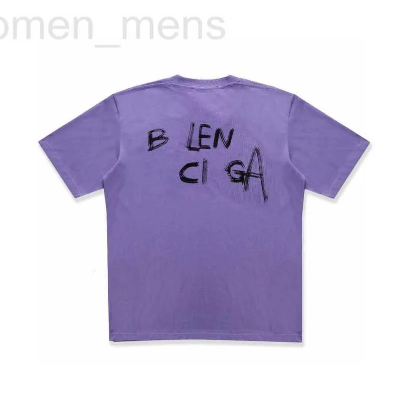Kvinnors T-shirt Designer High version 2023 Summer New B Family Front and Back English Art Letters Stora Signature Men's Women's Short Sleeved T-Shirt HDA7