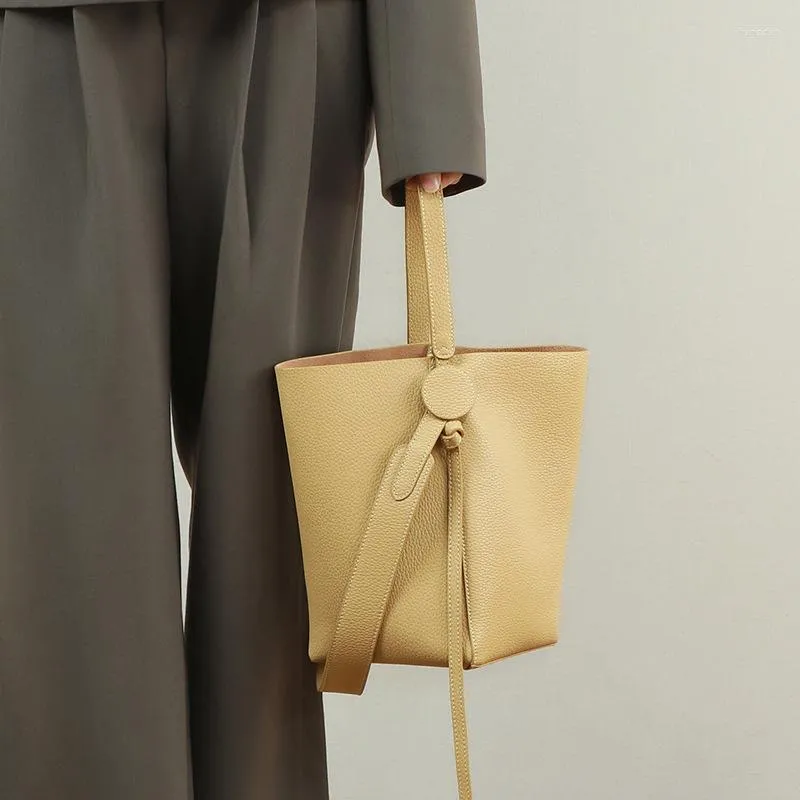 Bolsos de noche de alta calidad, elegante, de un solo hombro, tipo cubo, bandolera ligera de lujo 2023, bolso de cuero de gran capacidad para mujer