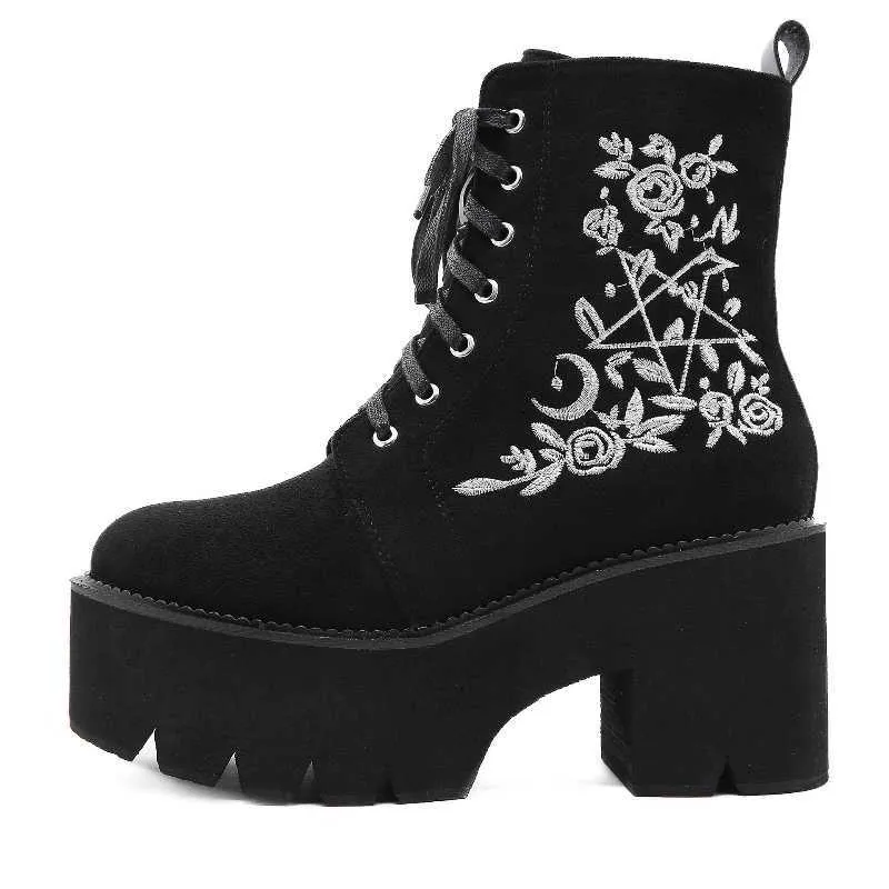 Boots Autumn Platform Boots في الكاحل للأحذية للنساء تصميم التطريز الدانتيل Up Punk Goth Fashion Boots Round Toe Tee Black Shoes Brand Brand Boots