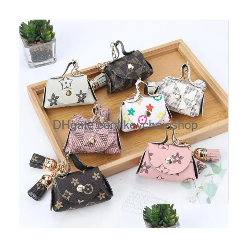 Llaveros Cadenas de cuero Joyas Flor marrón A cuadros Borla Monedero Llaveros Colgante Moda Mini Bolsa de almacenamiento Encanto Llaveros Acceso Dhbgu