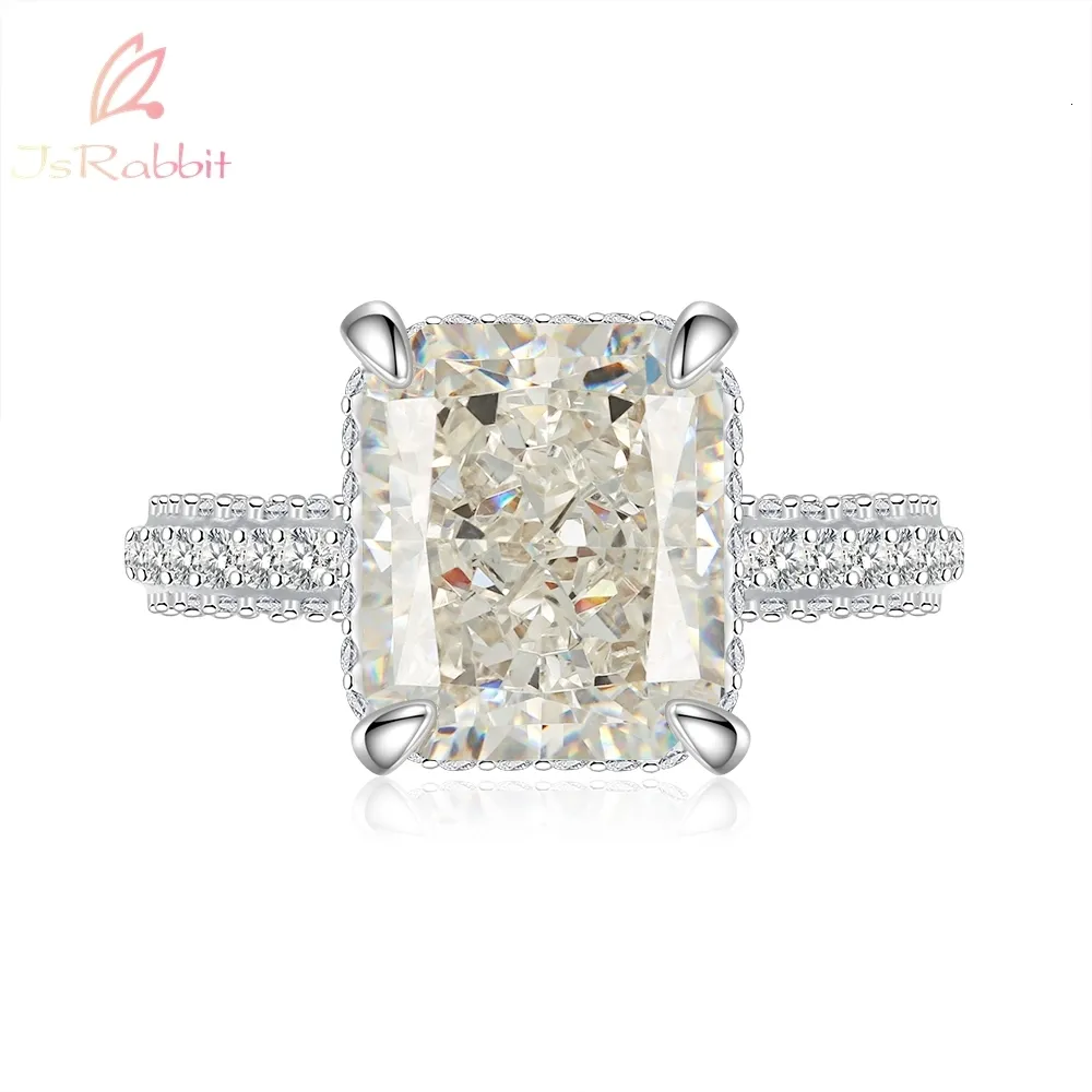 IsRabbit Plaqué Or 18K Radiant Cut 10 12MM Créé Tech Synthétique Diamant Gemstone Anneau De Luxe Bijoux Drop 230808