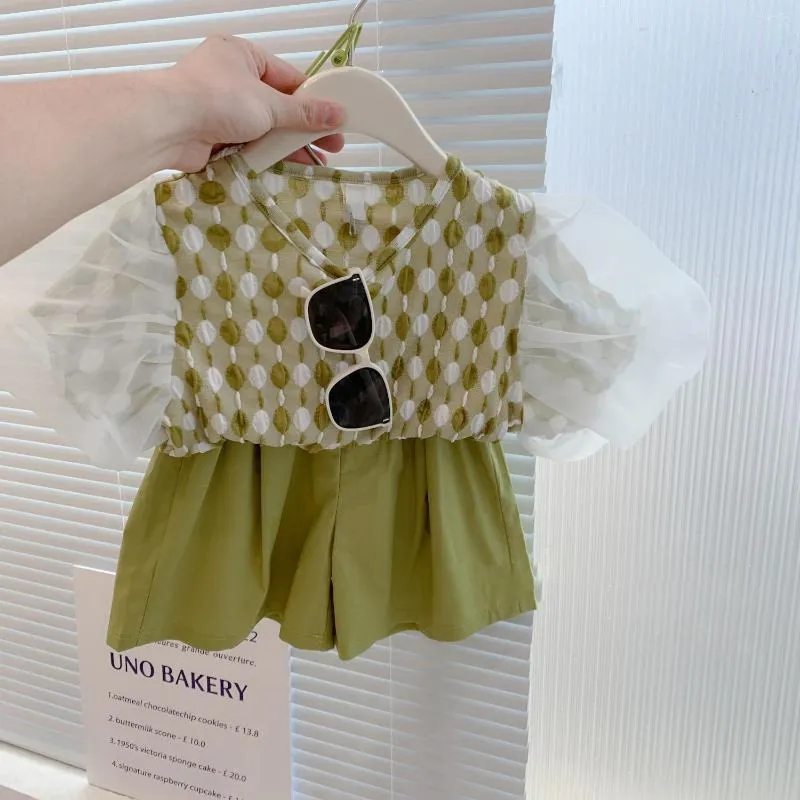 Kläderuppsättningar 2023 Summer Children's Korean Version Puff Sleeve Top Shorts Two-Piece Fashion Baby Girls Clothes Suit