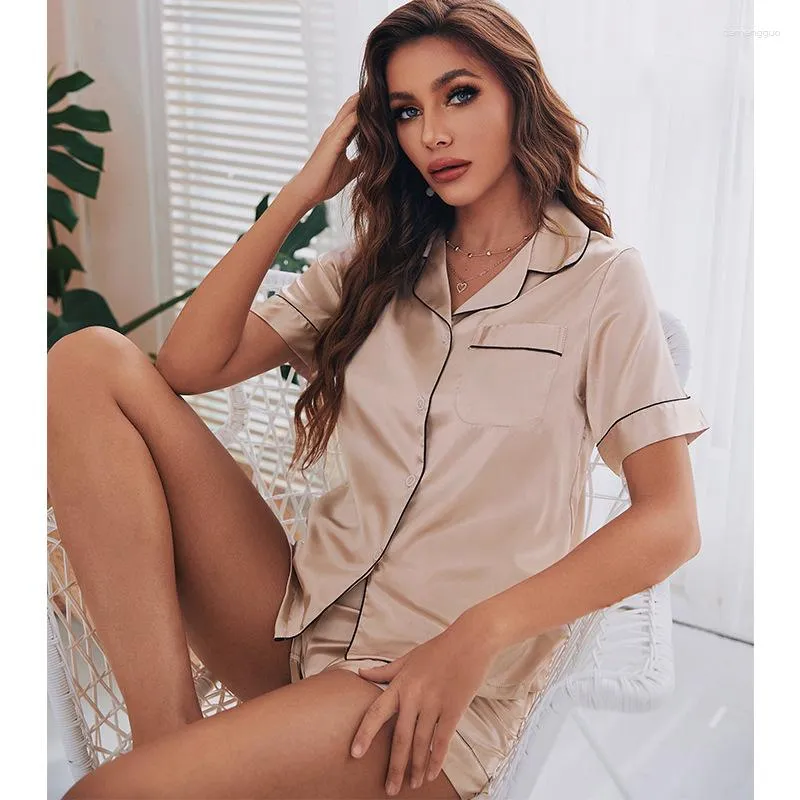 Vêtements de nuit pour femmes pyjamas en Satin de soie pour femmes à manches courtes 2 pièces ensembles vêtements de détente boutonnés Sexy Pijama vêtements de nuit Coqutte vêtements