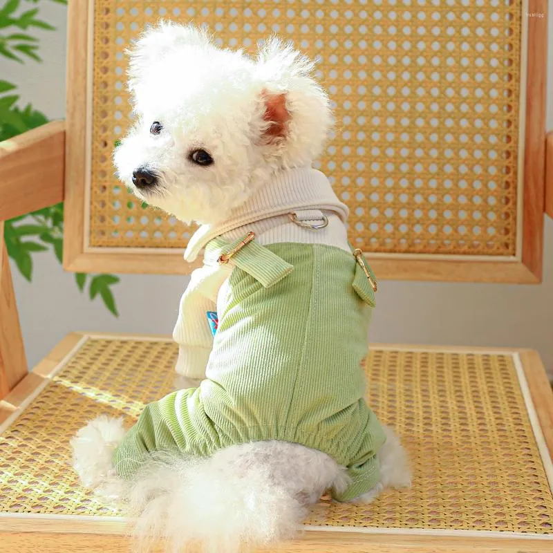 Abbigliamento per cani 1PC Pet Spring And Autumn Strap Pants Verde a quattro zampe con bottone a corda per cani di taglia piccola e media