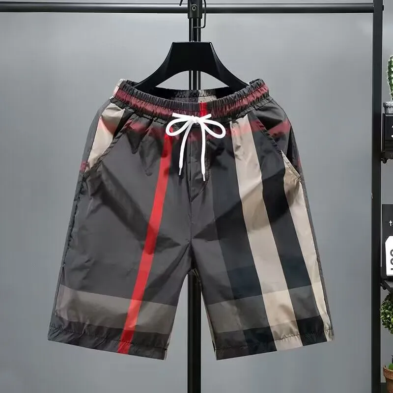 2023 NEUE Sommermode Herren-Designer-Shorts, schnell trocknende Badebekleidung, Streetwears, Designer-Herren-Shorts, Kleidung, Druckbrett, Strandhose, Größe M-5XL