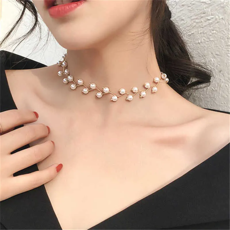 韓国発【MONDAY EDITION】Spiny Pearl Wire Choker 韓国発【MONDAY EDITION】Spiny Pearl Wire Choker