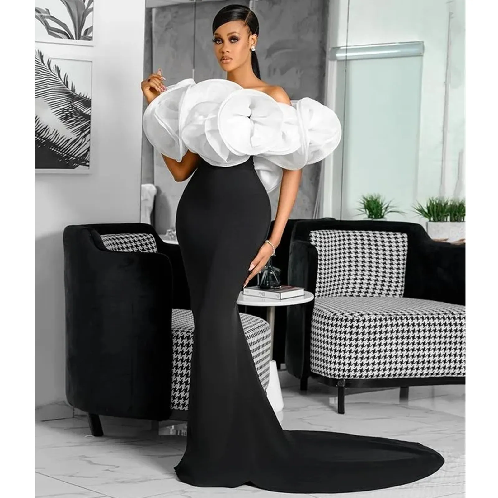 Plus Size Arabisch Aso Ebi Weiß Schwarz Ballkleider Meerjungfrau Trägerlos Satin Abend Formale Party Stilvolle Sexy Kleider für den zweiten Empfang 328 328