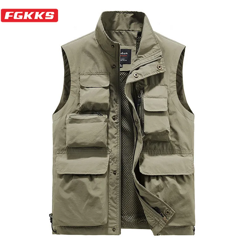 Men's Vests FGKKS Men Outdoor Vest Multi-Pocket Solid Color Fishing Director Reporter Work Waistcoat Pography Casual Vest Jacket Male 230809