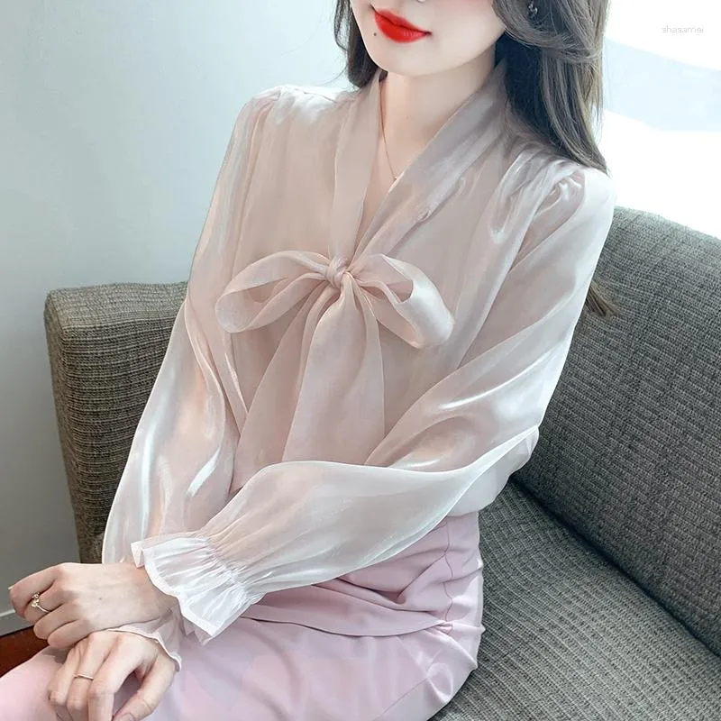 Kvinnor Bluses Satin Shirts Spring 2023 Solid Casual Slim Fit Bow Longeepes Top V-ringad damkläder Ycmyunyan