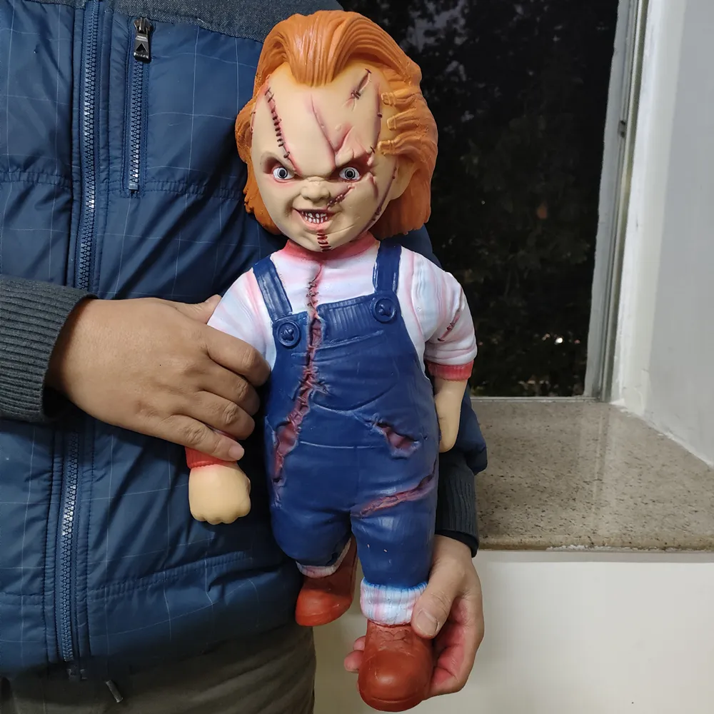 Altri articoli per feste per eventi Seme originale di Chucky 11 Stand Statua Collezione di bambole horror Figura Childs Play Good Guys Grandi oggetti di scena di Halloween 230809