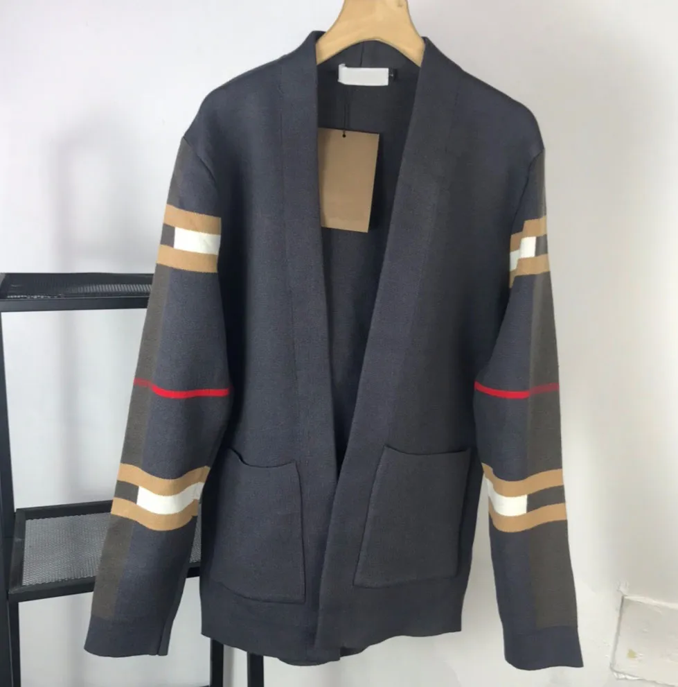 Pulls pour hommes Designer Veste Femmes Classique Tricoté Stripe Cardigan Manteau Pull Mode Automne Couple Sweat-shirt Grande Taille M-4XL