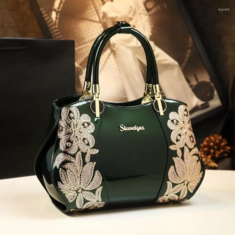 2023 New Versatile And Fashionable Womens Direct Mail One Shoulder Cross  Shoulder Moms Bag Atmosphere Bag RE74 From Topleatherbags, $38.11 |  DHgate.Com