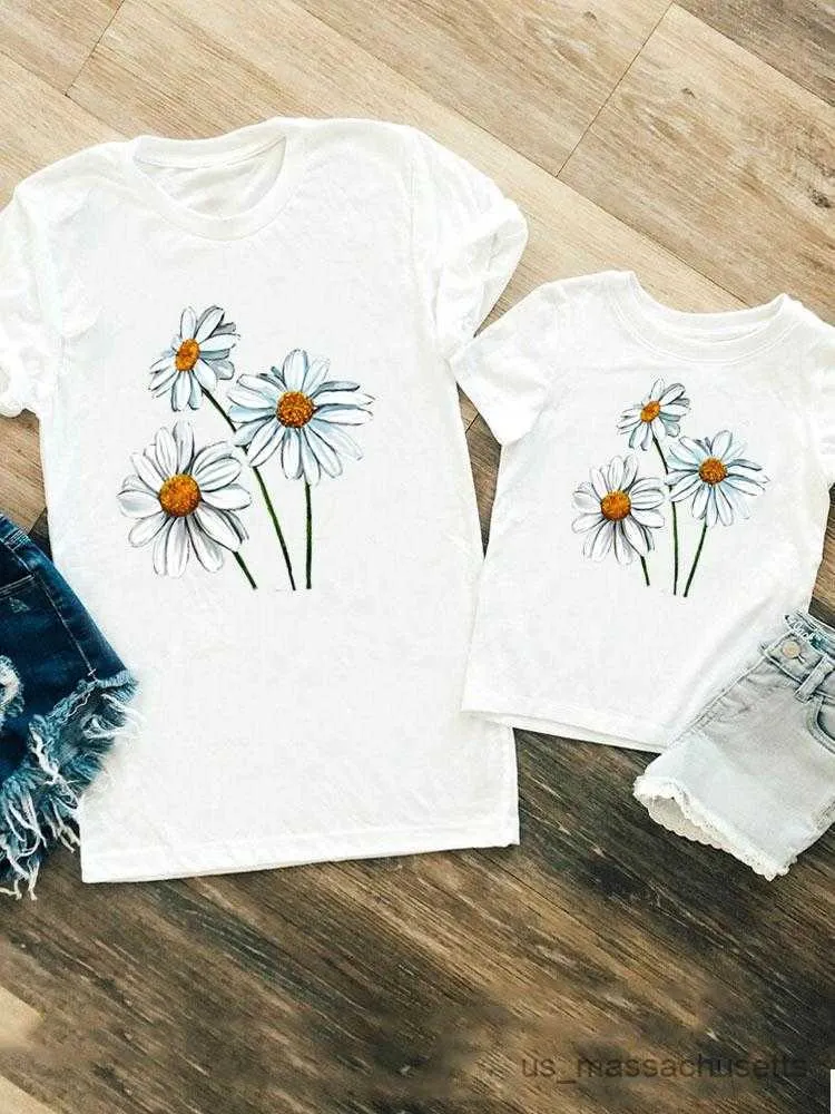 Aile Eşleşen Kıyafetler Kadın Kız Erkek Kelebek Çiçek Çiçek Aile Eşleşen Kıyafetler Çocuk Çocuk Yaz Anne Mama Tshirt Tee T-Shirt Giysileri R230810