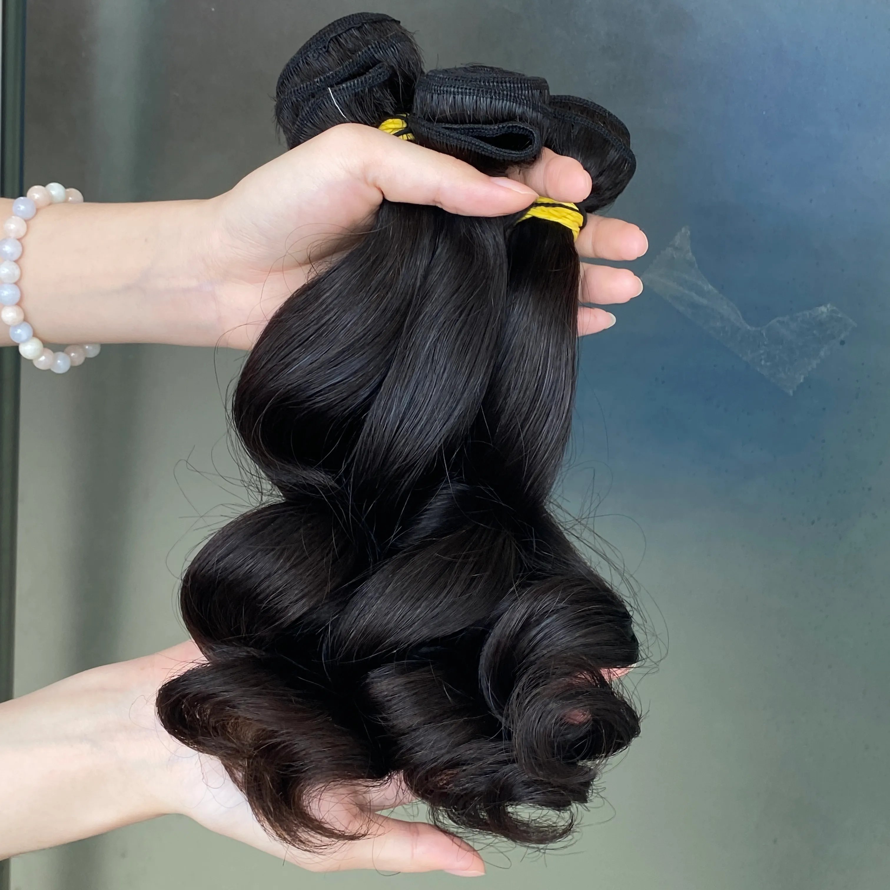 Loose Wave Raw Human Hair Bundles Top Quality Fashion Wavy 