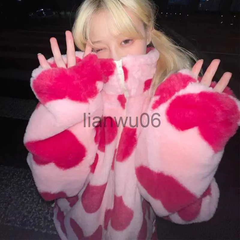 Kurtki damskie Pink Heart Y2K Baseball Płaszcz Kobiety Faux Fur Płot Podstawowe Kurtki wierzchnia odzież żeńska moda dla Vintage HARAJUKU KAWAII J230810