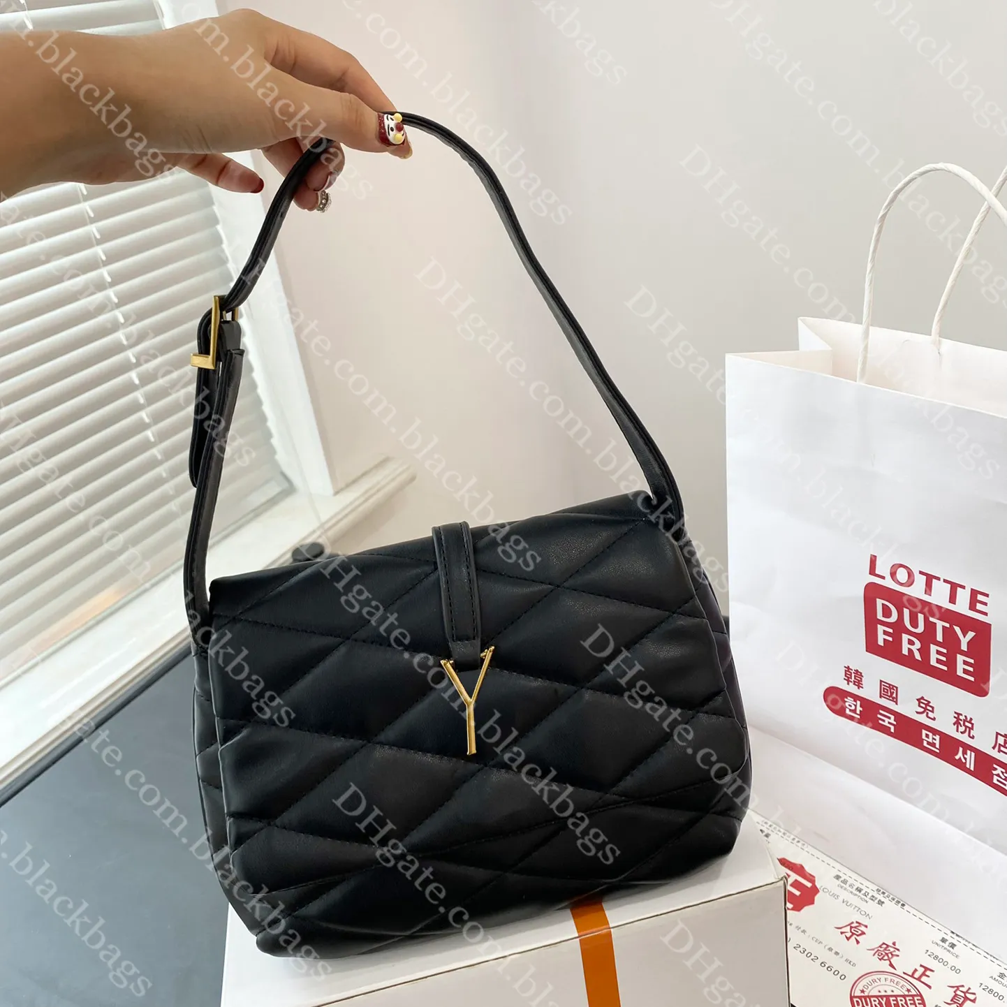 Women Designer Shoulder Bag LE 57 Underarm Bag Luxury Classic Black Lambskin Handbag High Quality Soft Leather Hobo Tote Bags