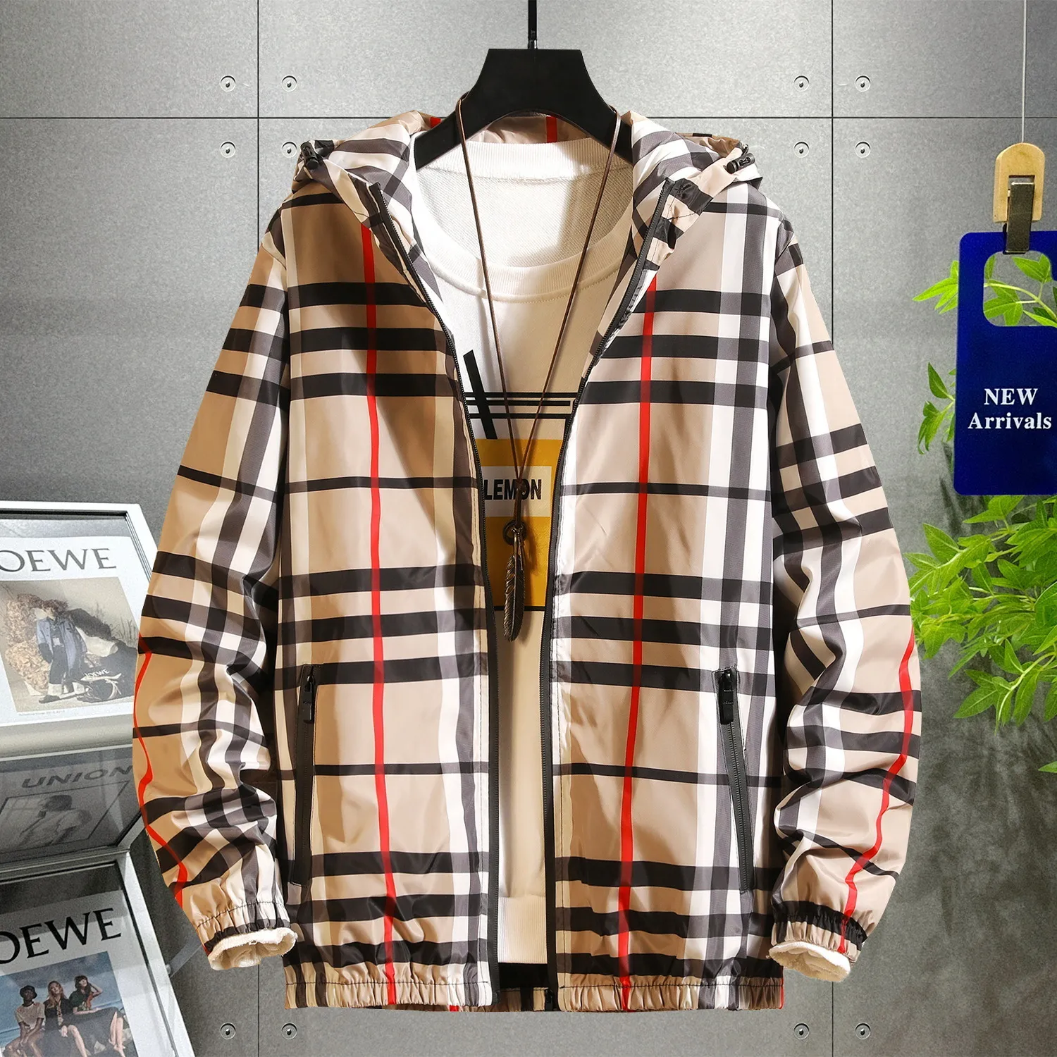 Men's Jackets Men's Jacket Plaid Striped Design Luxury Brand Coat Baseball Uniform Windbreakers Casual Hooded Zipper Hoodie Bomber Jacket 230809