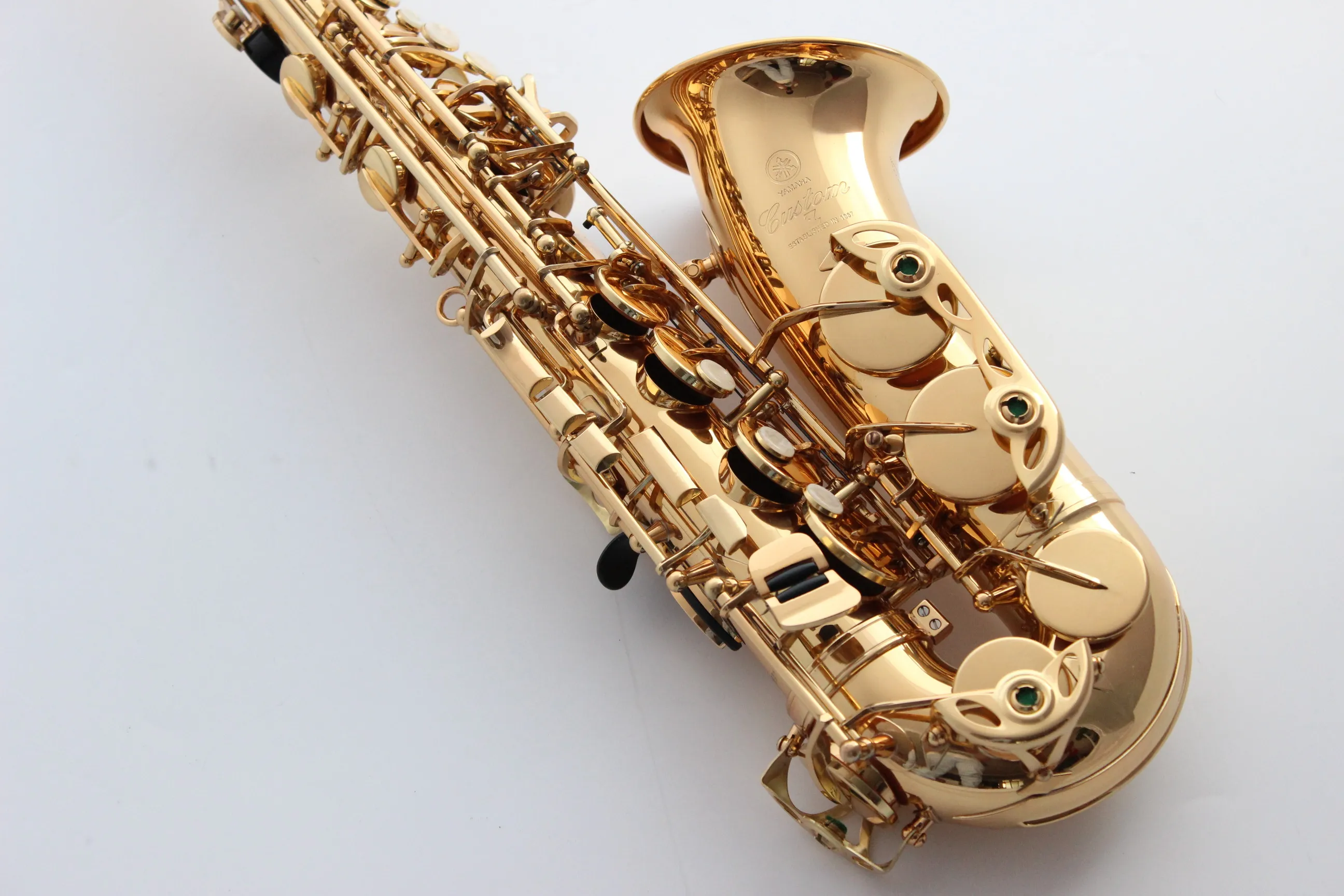 Best Quality Japan Brand Original YAS-82Z E Flat Alto Saxophone Drop Eb Musical Instrument Professional Saxe Airducts Handgjorda Flower Sax Saxofone med fodral