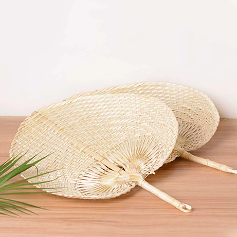 Kinesiska stilprodukter 1 st diy sommaren ren handgjorda hjärtformade bambu vävd handhållen fan bondgård väggdekor bröllop fest hand fans för kvinnor