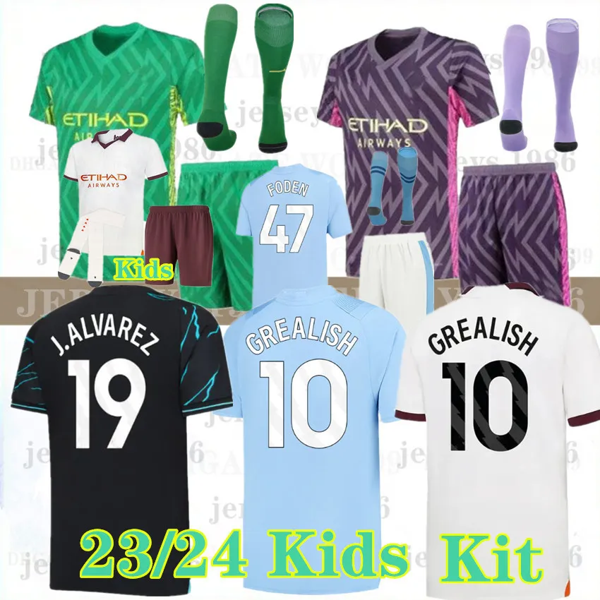 What Is the Best Football Kit for Your Team? Top 10 Options to Consider.