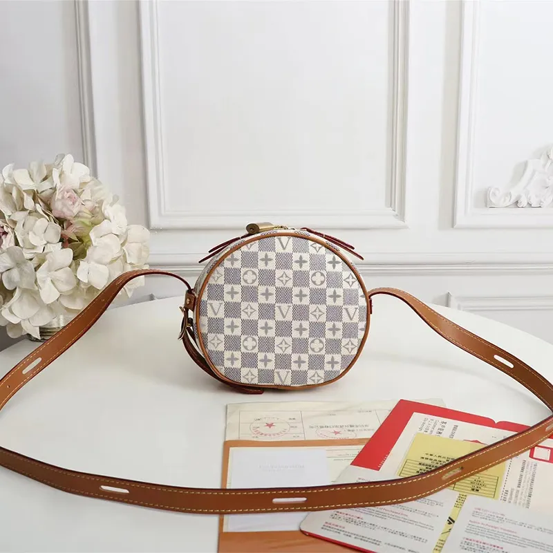 Save Big on Bulk Mini White Crossbody Bag Women White Designer Bag Mini  Designer Purse Chic Crossbody Bag, Womens Designer Tote Bags, Elegant  Clutch,