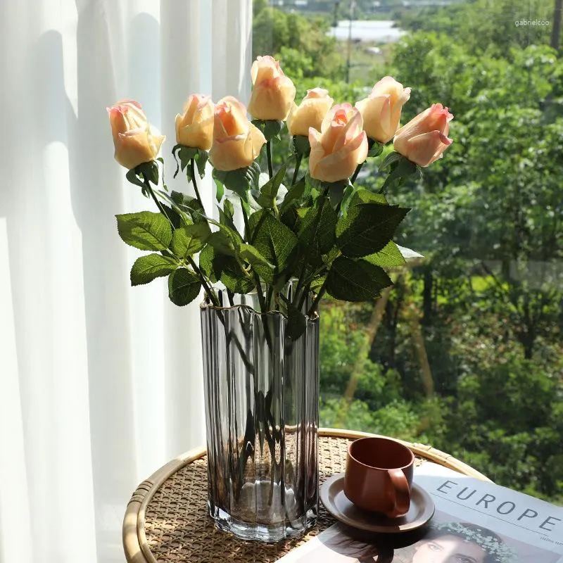 Dekorativa blommor LAN GUIFANG SIMULATERA FLOMER KÄNNA FIKTURISERANDE ROSE KONTRIKPLANTERA BRUKS HOME DECORATION POMTed