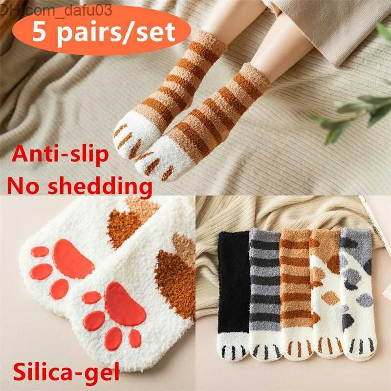 Skarpetki Hosiery 5 par skarpet z pazurami dla kobiet zimowy koralowy wzór aksamitnego i uroczego ciepła Silikonowy Non Slip Kawaii Floor Socks Z230810