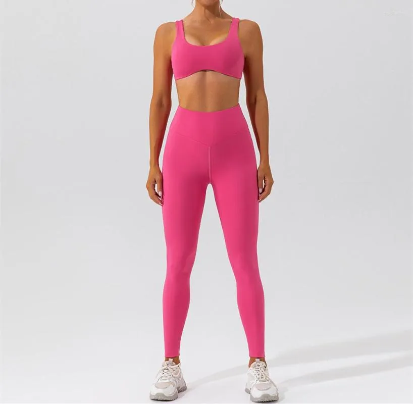 Ensembles actifs deux pièces été Sport Yoga ensemble vêtements d'entraînement femmes Sexy Nude sans manches haut court avec taille haute ascenseur Fitness Legging costumes