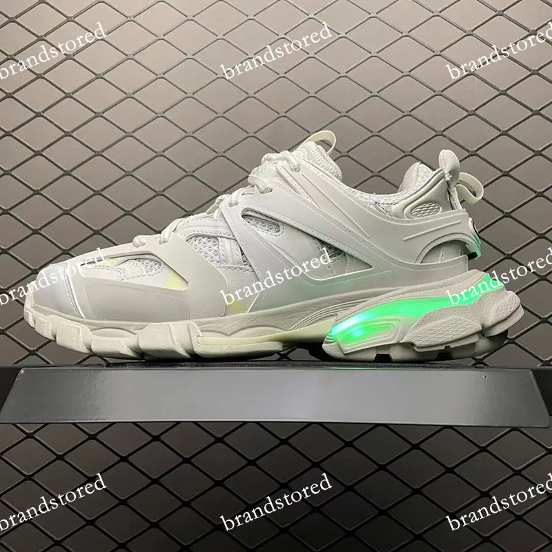 Projektanci Sneakers Buty LED Women Men Buty Track 3 Lekkie trampki Mesh Nylonowe drukowane trenery Grube dolne Triple S But z rozmiarem pudełka 35-45