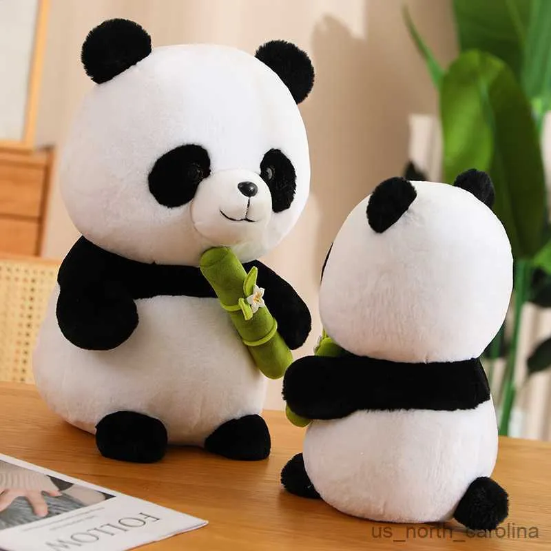 Animali di peluche imbottiti 25/35/45 cm Panda carina con bambole preferite di bambù Pollite di compleanno regali di compleanno regali per bambini R230810