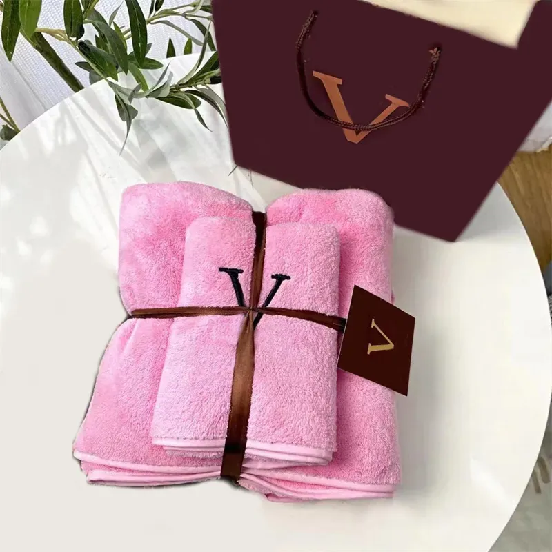 Zestaw rękawicy modowej Coral Velvet Designer Bath Ręcznik List do twarzy Ręczniki Luksusowe wanny Chłonność Mężczyźni Mężczyzny Women Mash Medel UNISEX 238104D